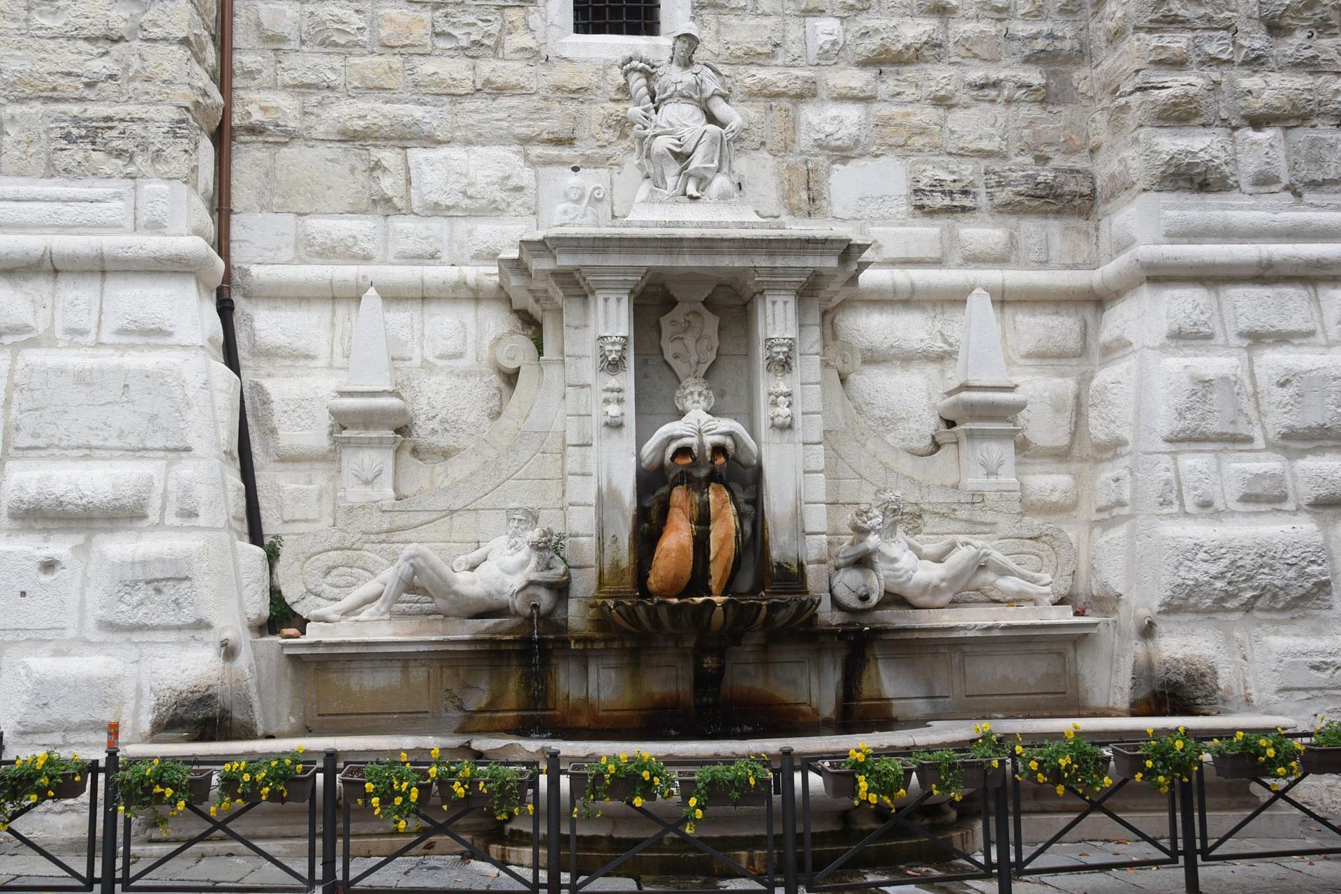 Scopri Brescia - Fontana della torre della Pallata